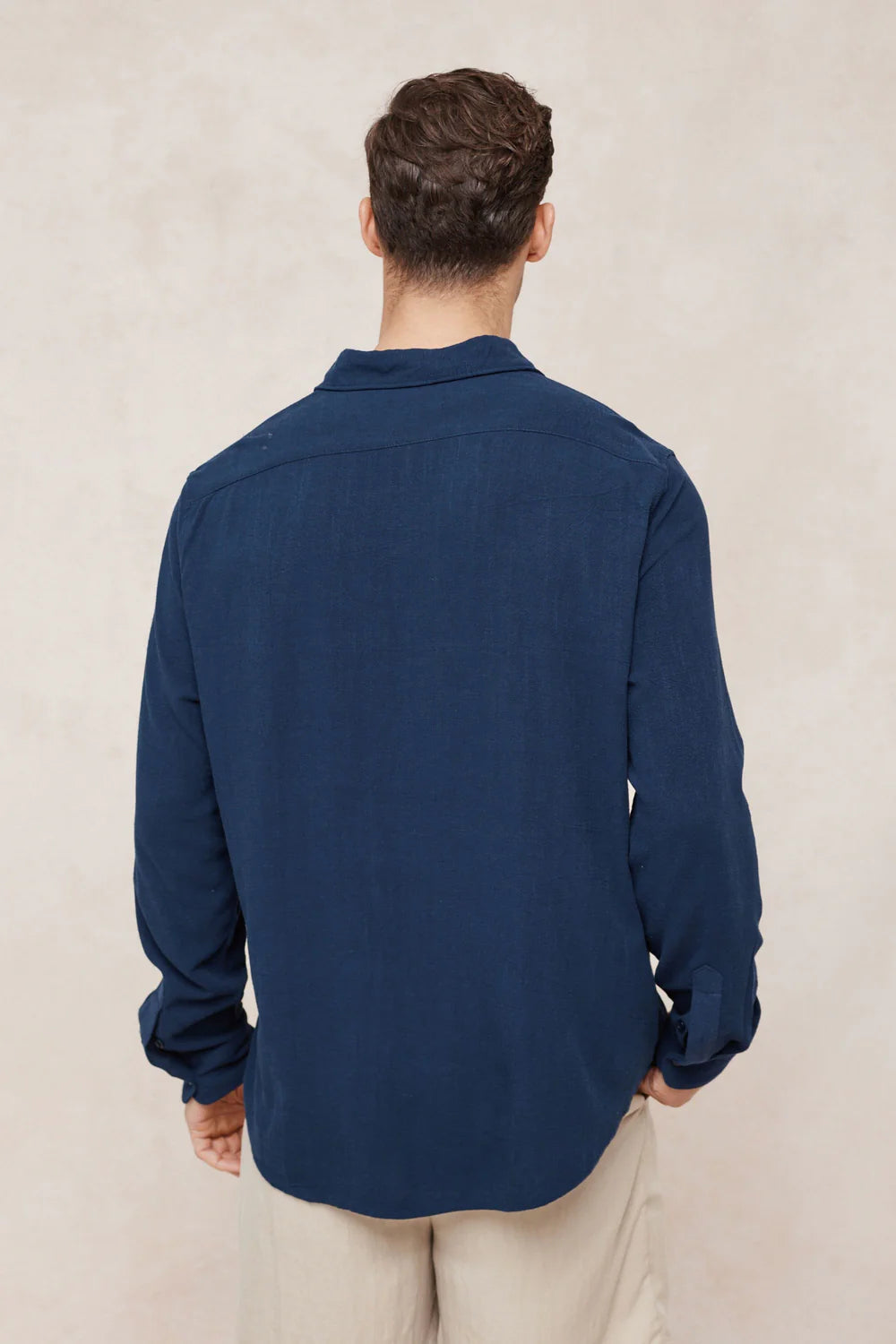 Linen Classic Collar Shirt – Long Sleeve Button-Up Style