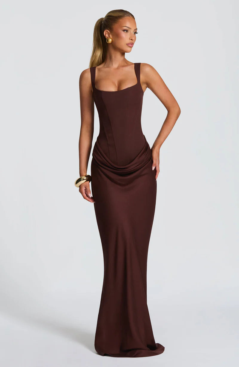 Hourglass Maxi Dress – Figure-Shaping Elegant Silhouette