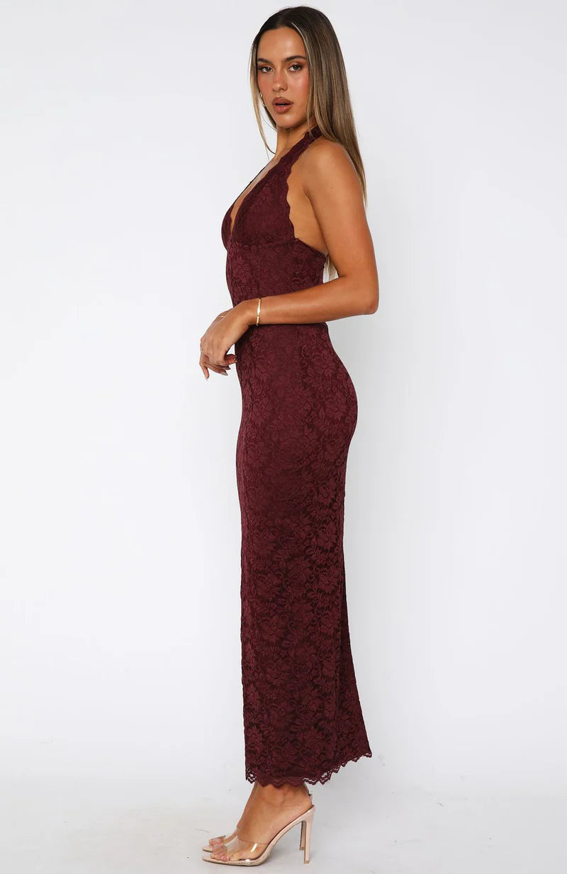 Lace Maxi Dress – Elegant Halter Neck Bodycon Evening Style