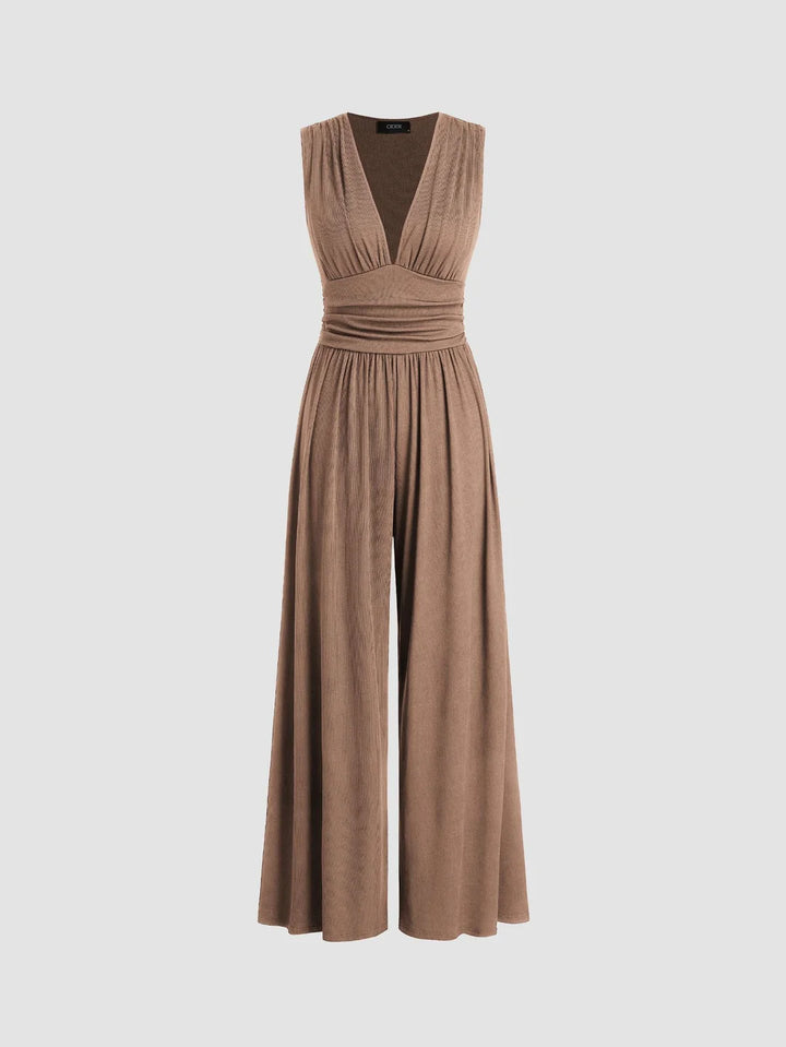 Chic Sleeveless Wide-Leg Jumpsuit – Elegant V-Neck Flow Fit