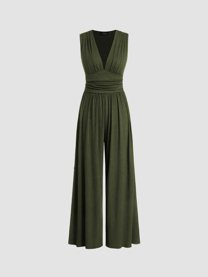 Chic Sleeveless Wide-Leg Jumpsuit – Flattering V-Neck Flowing Fit
