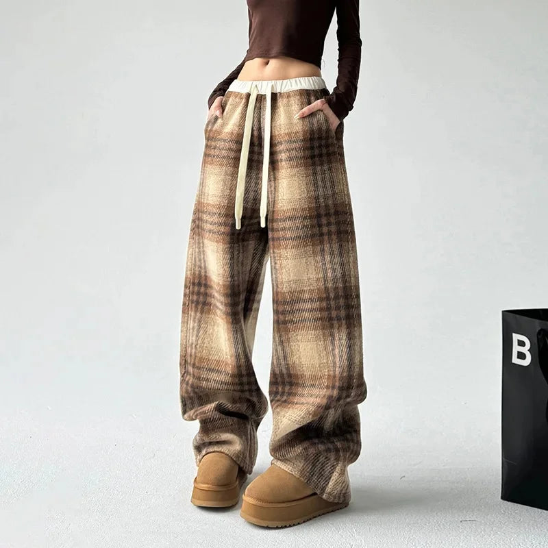 Plaid Lounge Trousers – Relaxed Wide-Leg Comfort Fit