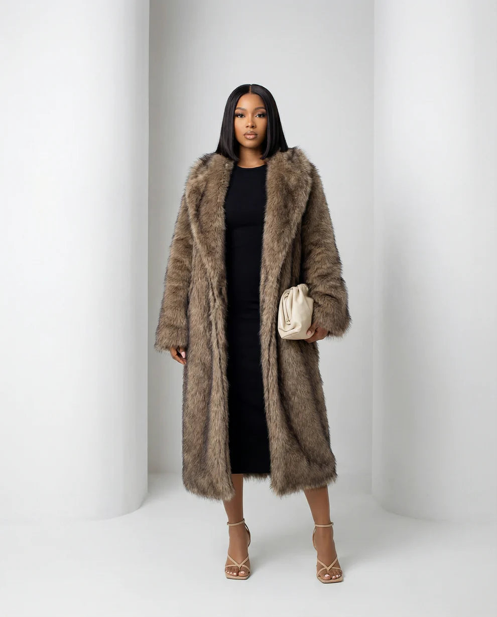 Longline Faux Fur Coat – Warm Luxury Winter Outerwear for Elegant Style