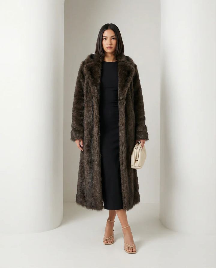 Longline Faux Fur Coat – Warm Luxury Winter Outerwear for Elegant Style