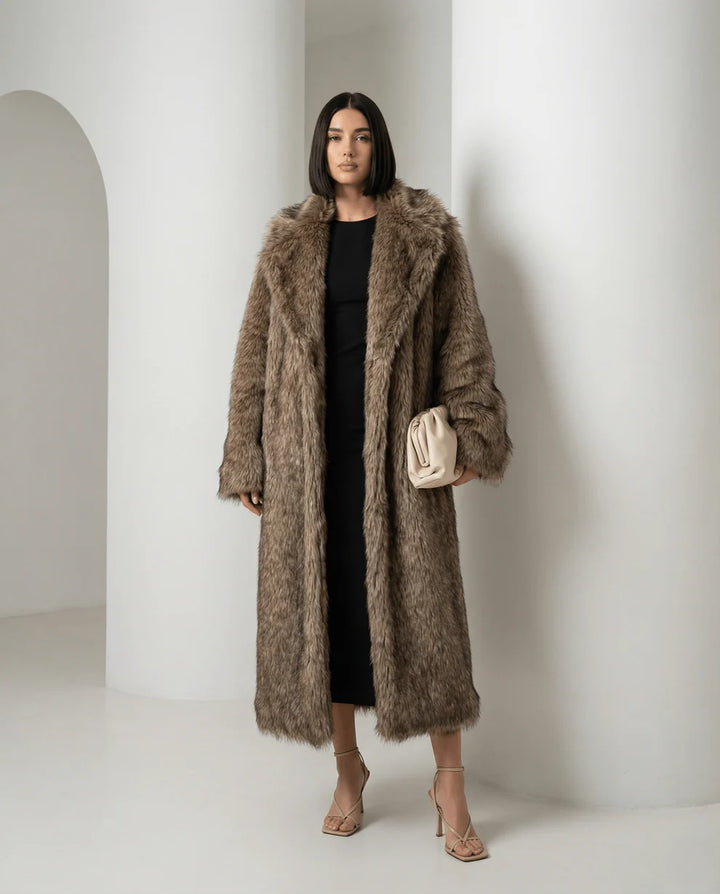 Longline Faux Fur Coat – Warm Luxury Winter Outerwear for Elegant Style
