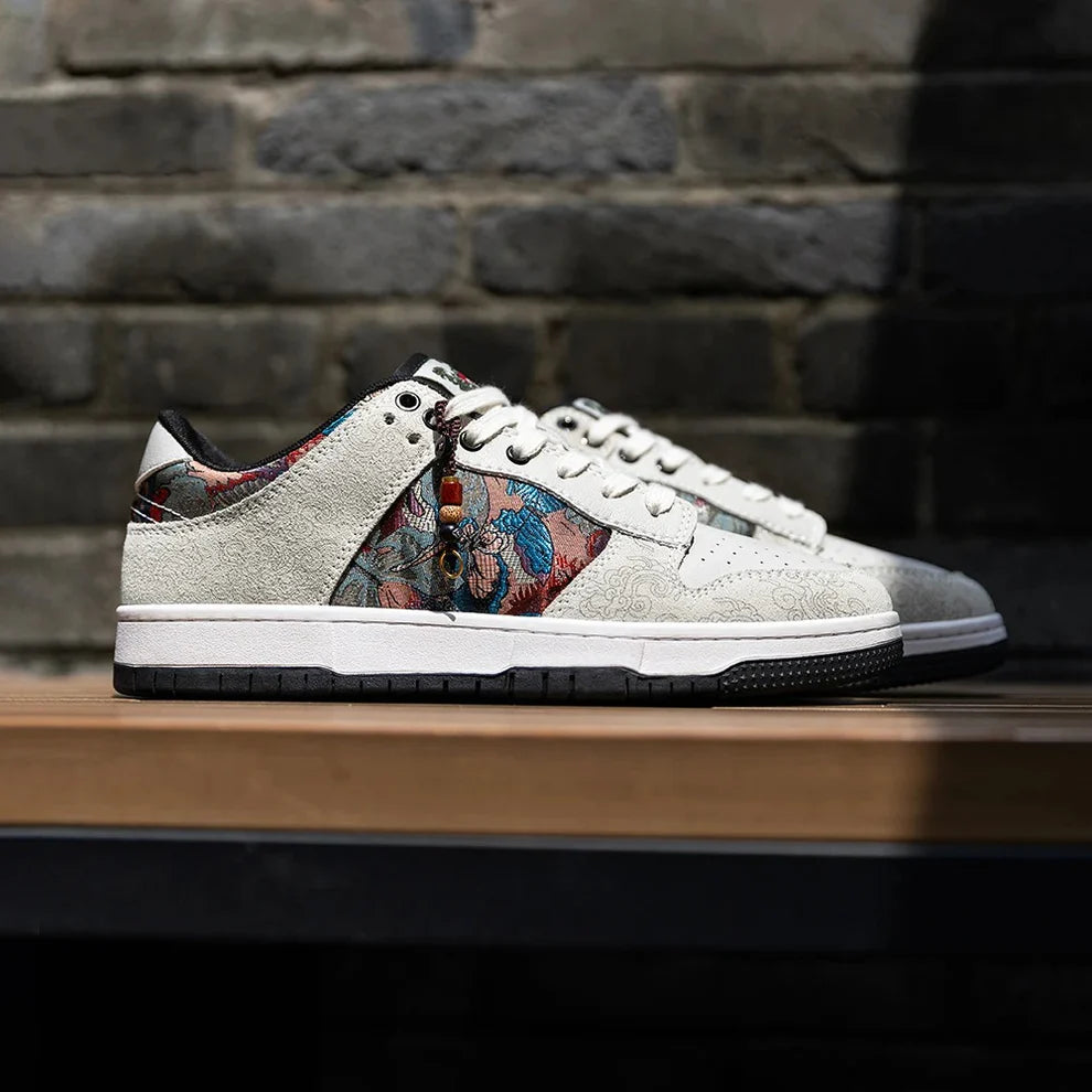 Dunhuang Mythos Sneakers – Artistic Low-Top Streetwear Shoes