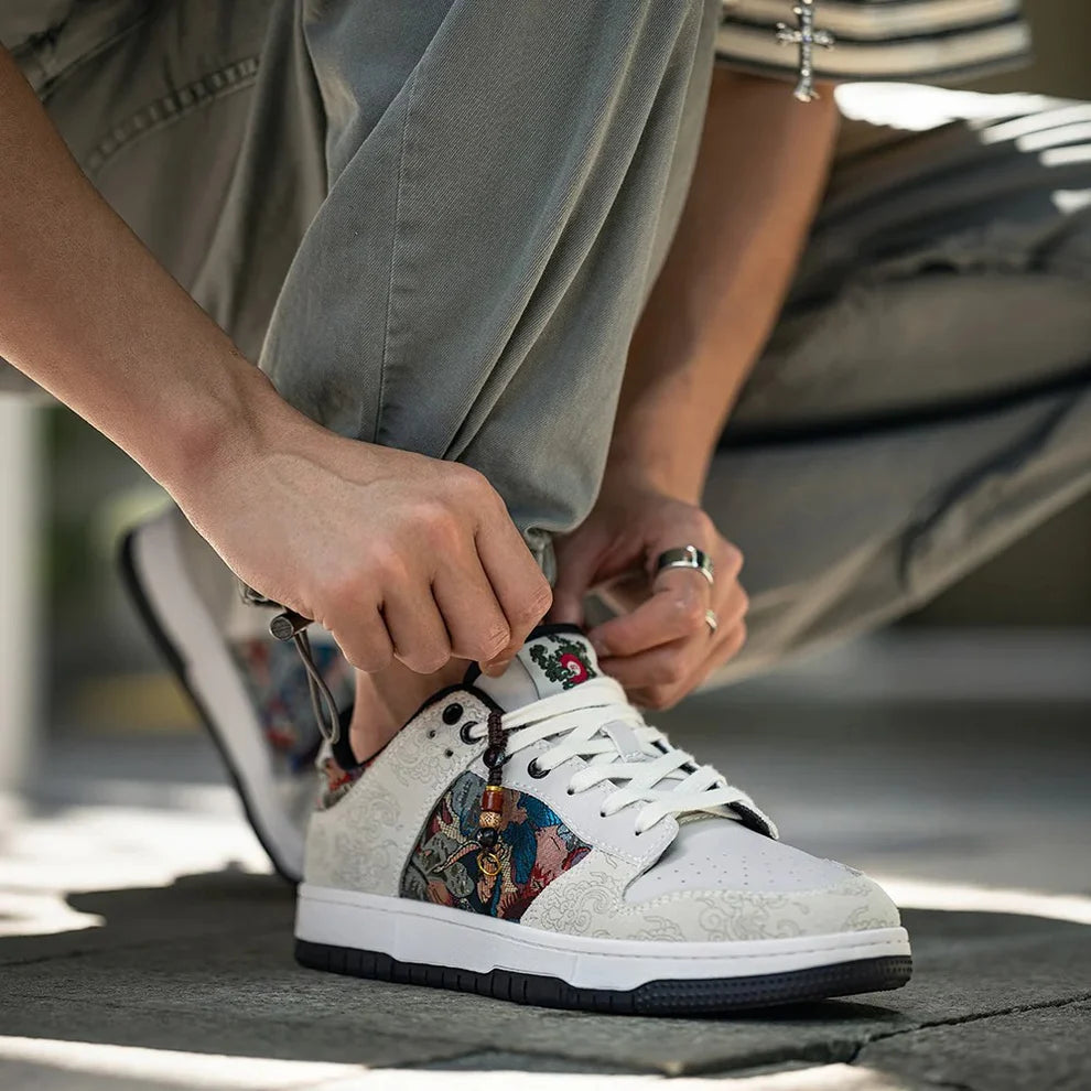 Dunhuang Mythos Sneakers – Artistic Low-Top Streetwear Shoes